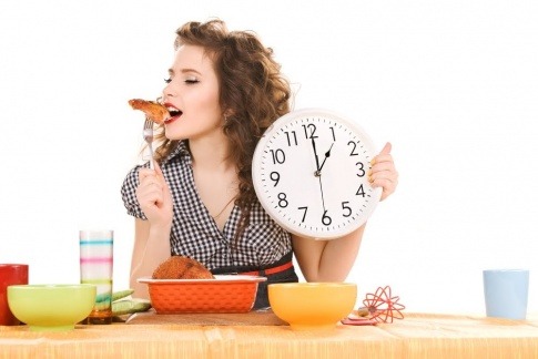 Abnehmen durch Essenspausen ist das Geheimnis von Jugend und Wohlfühlgewicht. 