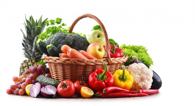 Obst und Gemüse für eine Basenkur zuhause