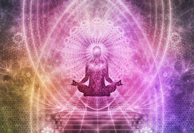 Meditierende Person auf färbigem Hintergrund als Symbol für Schwingungen der Seele