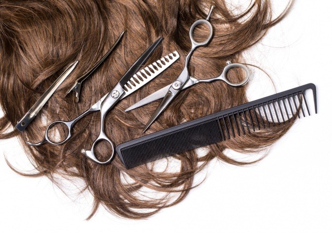 Haare, Kamm und Schere