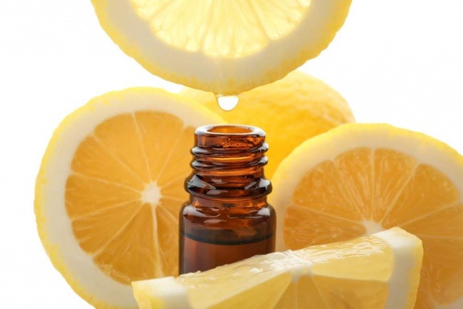 Zitronen und Öl