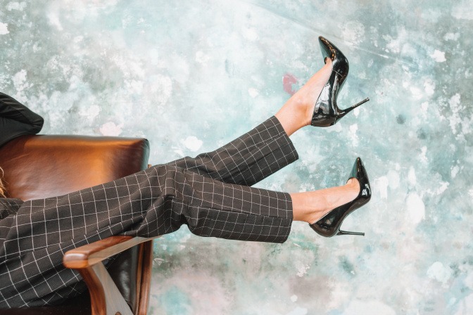 Anders als landläufige Meinungen vertreten, verursachen High Heels keine Krampfadern. 