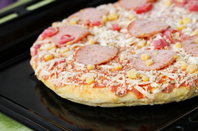 Pizza als ungesundes verarbeitetes Lebensmittel 