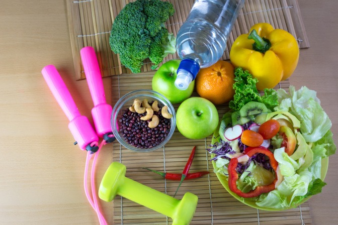 Ernährung und Bewegung halten den Säure-Basen-Haushalt im Gleichgewicht.