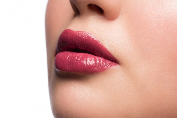 Rote Lippen soll man küssen - aber am besten gut gepflegte
