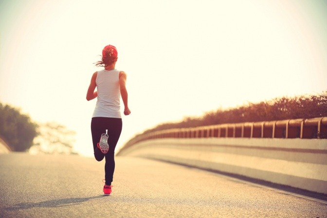 Frau beim Joggen