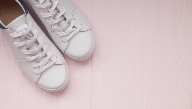 Retro Sneaker in weiß