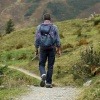 Mann wandert in Südtirol