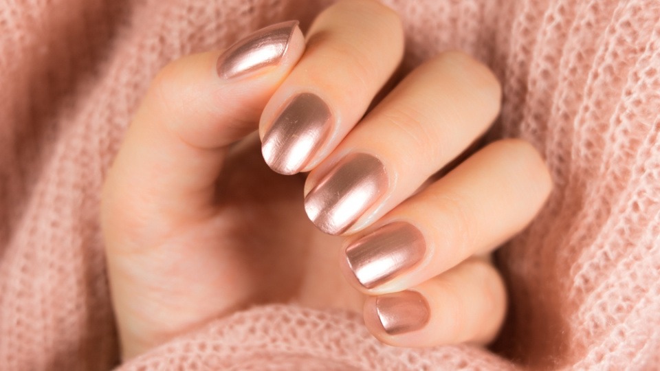 Nägel in der Farbe Rosegold Nägel in der Farbe Rosegold