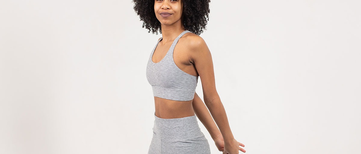 Frau nach Bodyforming mit Emsculpt Neo