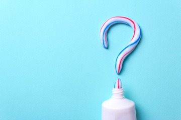Hilft Zahnpasta gegen Pickel?